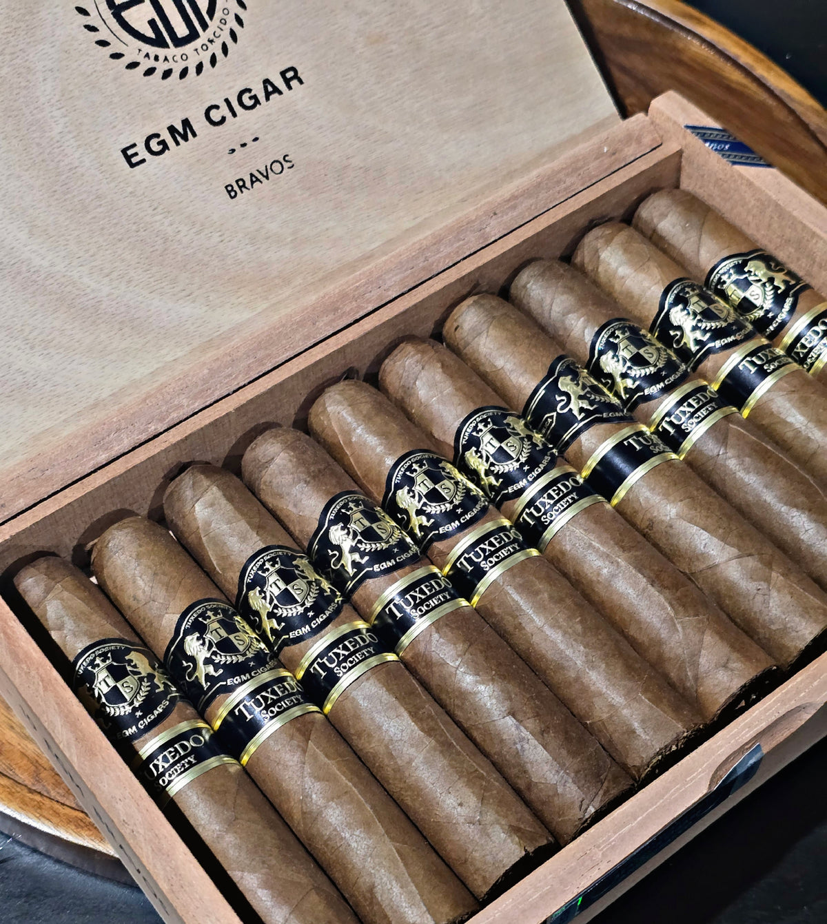 EGM Cigars Bravos x Tuxedo Society