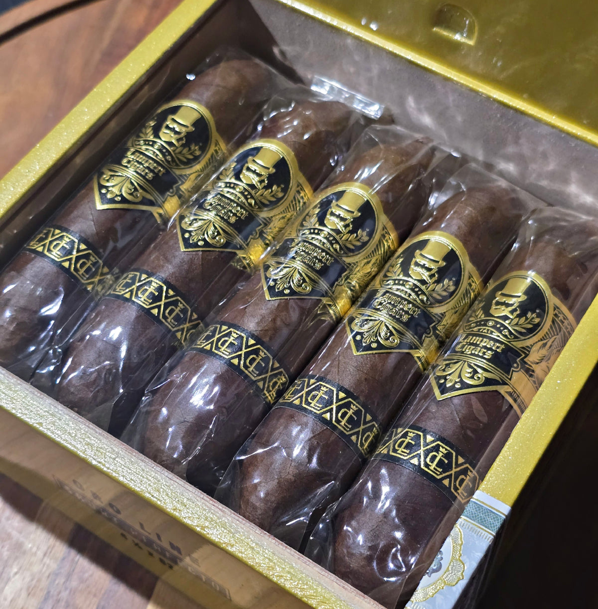 Lampert Cigars Oro Small Batch Short Perfecto